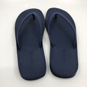 Vince thong sandal